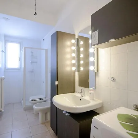 Cantu 29 - The House Of Travelers Apartamento